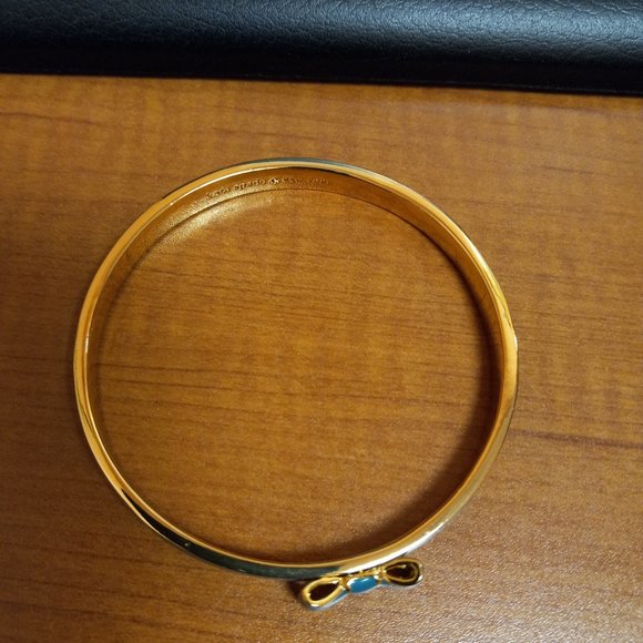 Bow Bracelet - Picture 4 of 4